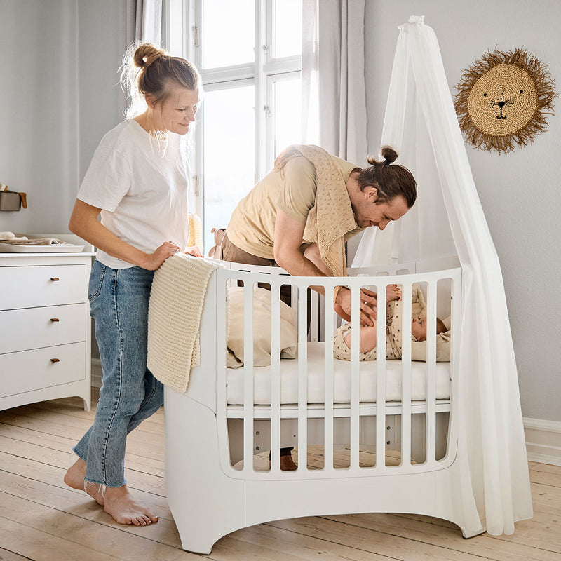 Leander Classic™ Baby Cot 0-3 yrs, White/ Balta