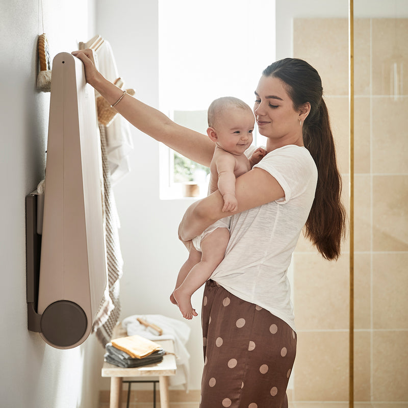 Leander Wally™ wall mounted changing table, Cappuccino