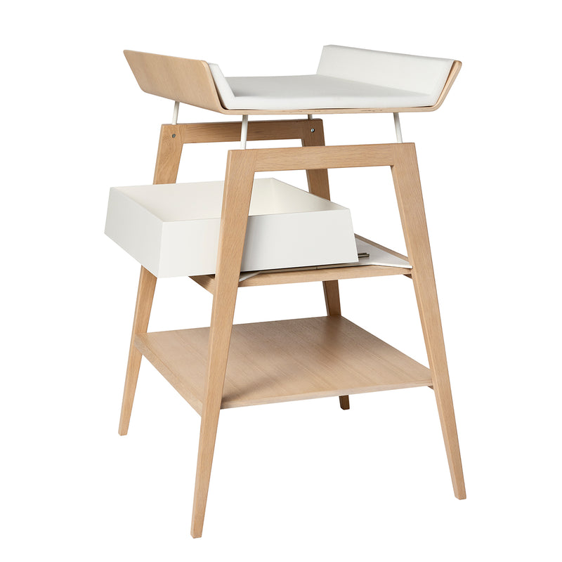 Leander Linea™ Changing Table w. foam cushion, Oak