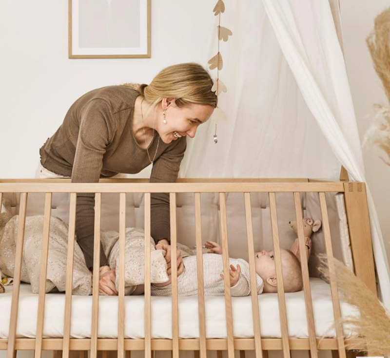 Leander Linea™ Baby Cot, Oak/ Ąžuolas